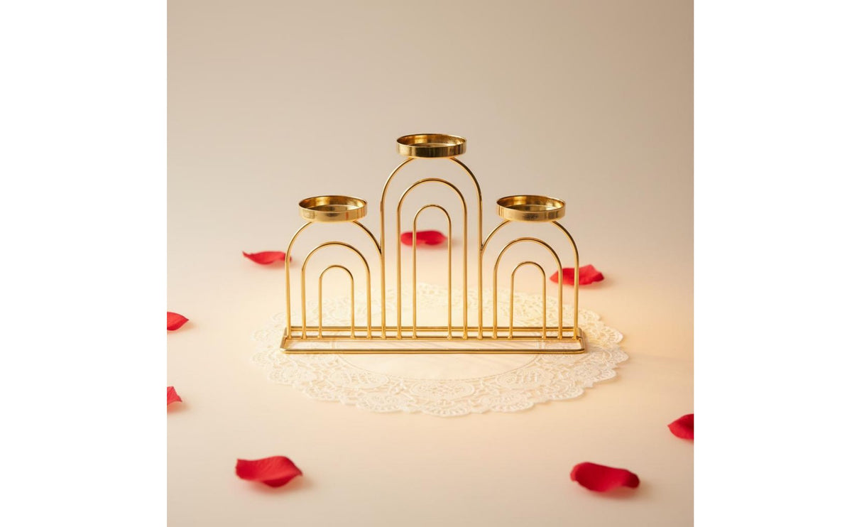 Wrought Iron Candelabra Romantic Atmosphere Table Centerpiece Candle Stand Gold Candelabra for Wedding
