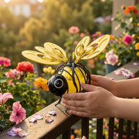 LED Bee Garden Light Outdoor Bee Lamp Glowing Metal for Gardeners, Homeowners, Flower Beds