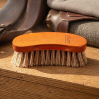 Horse Grooming Brush Stiff Bristles Long-Strand Horse Brush Wood-Look