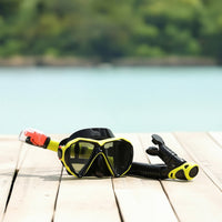 Tempered Glass Snorkel Mask with Snorkel Tube Wide View Goggles Splashproof Eyewear Easy to Breathe for Snorkelers, Adults, Beach, Travel