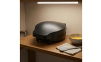 1000W Electric Omelet Maker Hinged Lid Clamshell Omelet Maker Indicator Lights Round Express Griddle Raised Legs