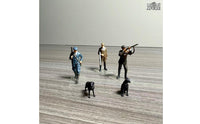 1:64 Scale Woodsman Figure Realistic Poses Hunting Scene Miniature Resin Woodsman and Dog Figurine for Hobbyists, Dioramas