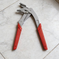 Car Interior Buckle Pliers Non-Slip Textured Clip Removal Pliers Heavy-Duty Panel Clip Plier for Mechanics, Garage