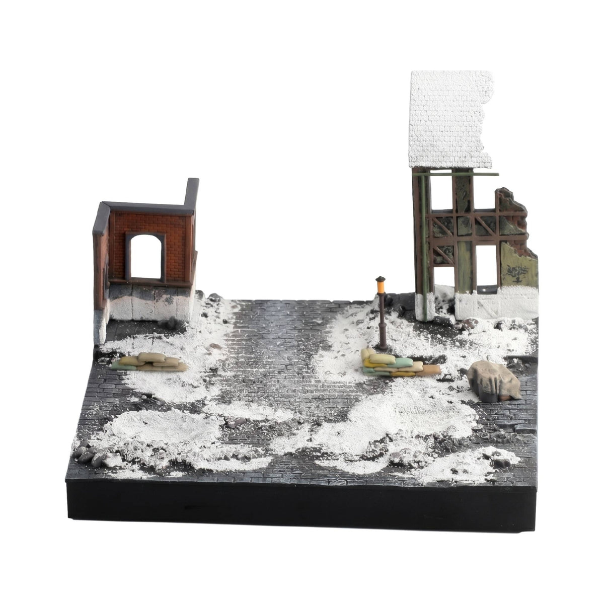 1/72 Scale Diorama Base WWII Battlefield Diorama Winter Theme Miniature Scene with Ruined Building Pre-Painted for Hobbyists, Collectors, Model Presentation Showcase