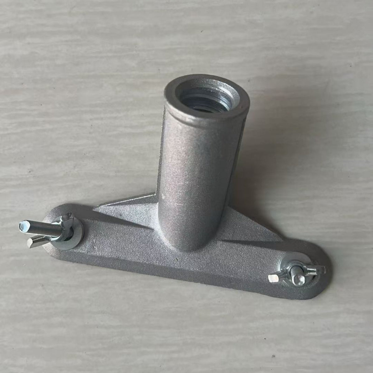Even-Spreading Cement Applicator Even Wooden Handle Notched Epoxy Rake Notched Epoxy Squeegee Long-Lasting for DIY Hobbyists