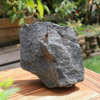 Faux Rock Lightweight Fake Rock Authentic-Looking Imitation Stone for Homeowners, Gardeners, Yard, Patio