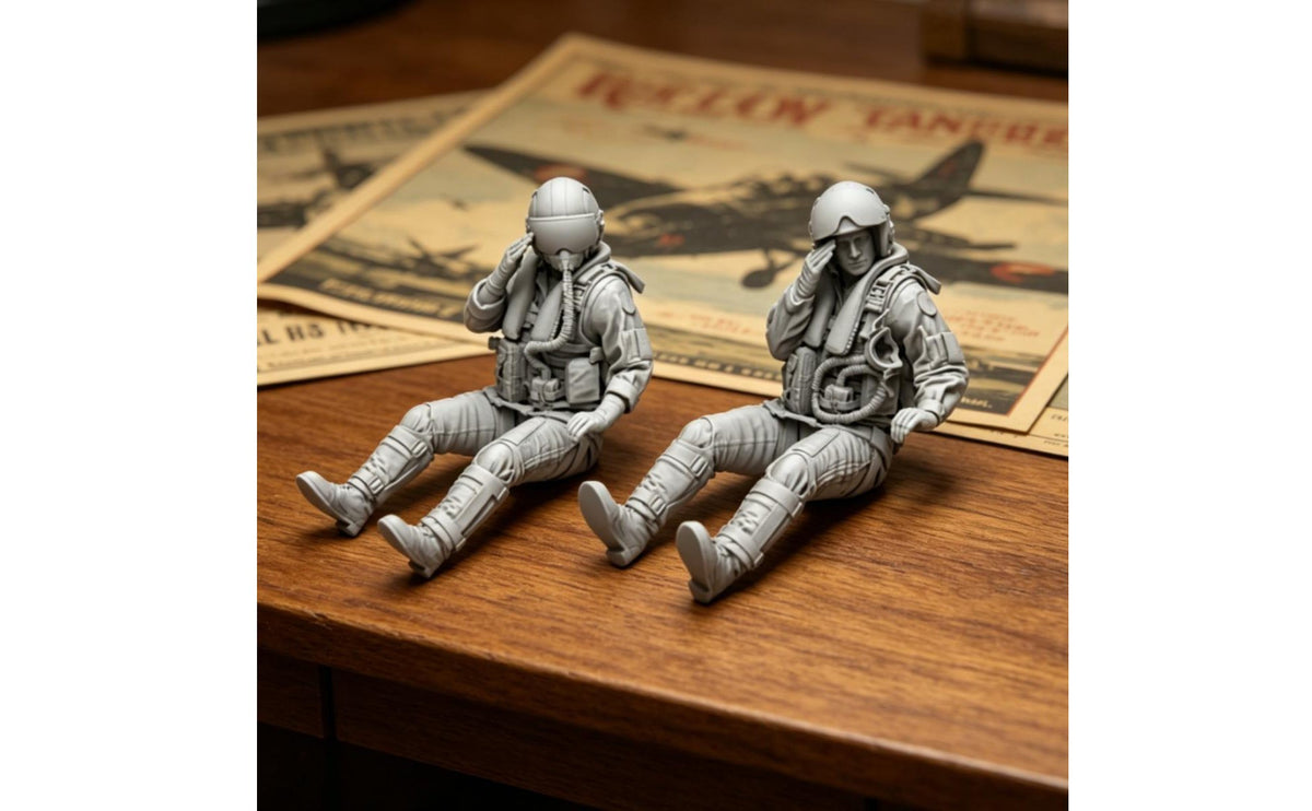 1/48 Scale Seated Cockpit Crew Figures for F-14D (2 Pieces)