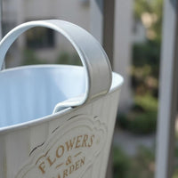 2 Pieces Oval Hanging Planter Distressed Finish Metal Hanging Planter Plant Holder Ribbed Sides Home Decor Embossed Plaque