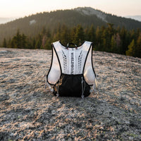 Multifunctional Pockets Lightweight Trail Running Vest Breathable Mesh Long-Distance Hydration Backpack Adjustable Straps Cross-Country Race Vest for Cyclists