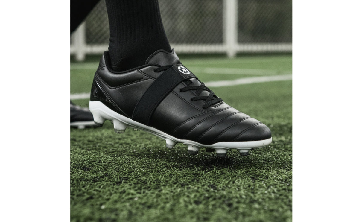 Elastic Shoe Strap with Soccer Symbol Stretch Shoe Upper Fixing Sleeve Slip-Resistant for Athletes, Sports Training