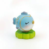 Compact Koi Figurine with Rotating Base Decorative Rotating Koi Statue Small Auspicious Aquatic Creature Ornament Tiny for Friends