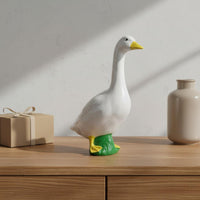 Realistic Design White Goose Statue Weather Resistant House Decoration for Pond, Patio