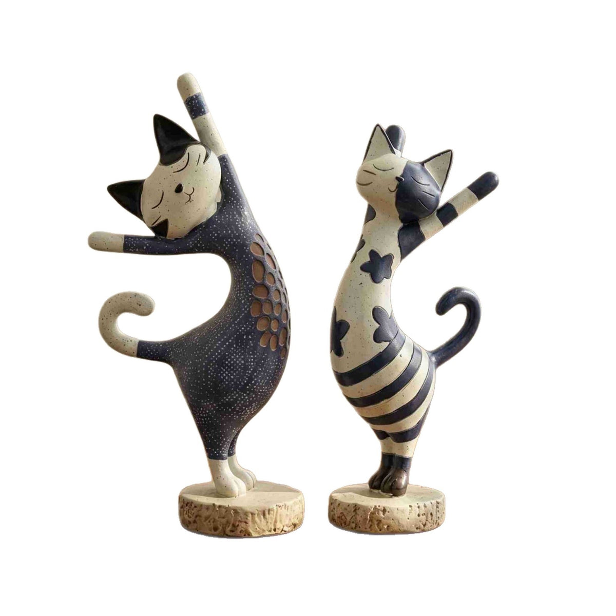 2 Pieces Cat Figurines with Bases Vintage-Style Cat Figurines Sculpture Hand-Painted Figurine Textured for Collectors, Bookshelf
