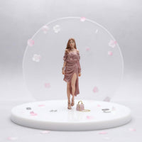 Walk Girl Figure Decorative Display Fashion Girl Miniature Dollhouse Use 1:64 Woman Figure