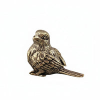 Detailed Carving Miniature Brass Sparrow Realistic Intricacy Brass Sparrow Statue Artisan-Made Small Bird Figurine for Collectors, Office Desk, Bookshelf