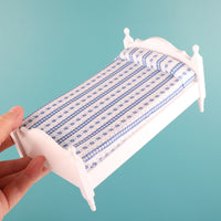 1:12 Scale Miniature Dollhouse Bed Collectible Dollhouse Bed Decorative Furniture Detailed for Collectors, Hobbyists, Kids, Bedroom Scene, Diorama