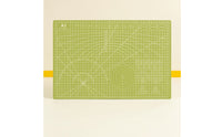 Reversible A3-Size-Sized Cutting Mat Thick Self-Healing Cutting Mat Accurate Heavy Duty for Crafters, Quilters, Quilting