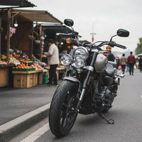 2 Pieces Motorcycle Fog Light Retro Design Crash Bar Driving Lamp Bracket-on Mount Chrome LED Lamp Unit for Cruiser Riders, Foggy Weather