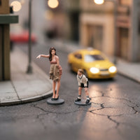 Hand-Painted Resin Figure Collectible 1:64 Scale Figure Tiny 1/64 Scale Figures for Diorama Builders