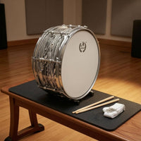 Chrome-Colored Hardware stripedPattern Snare Drum White Drumhead 14-Inch Snare Drum Natural Stick Attack Percussion Instrument Enhanced Reverberation