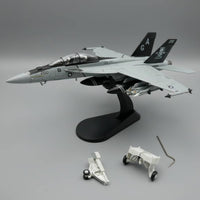 Detachable Landing Gear 1/72 Scale F/A-18F Model Highly Detailed F/A-18F Super Hornet Model Includes Display Represent Collectors Enthusiasts, Desk Decoration