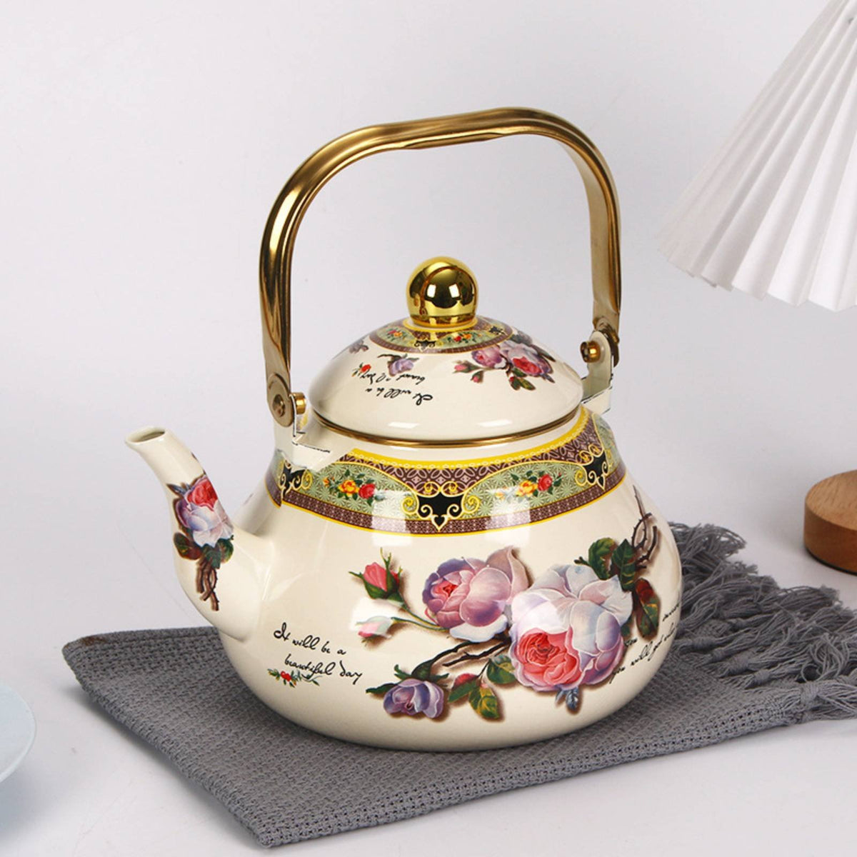 Enamel Teapot European Design Vintage Enamel Tea Kettle Stovetop Water Boiler Long-Lasting Floral Pattern Teapot Easy to Clean