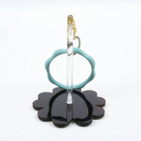 Easy to Use Yarn Holder with Wrist Strap Travel-Friendly Portable Yarn Holder Anti-Tangle Sturdy for Knitters, Crafters