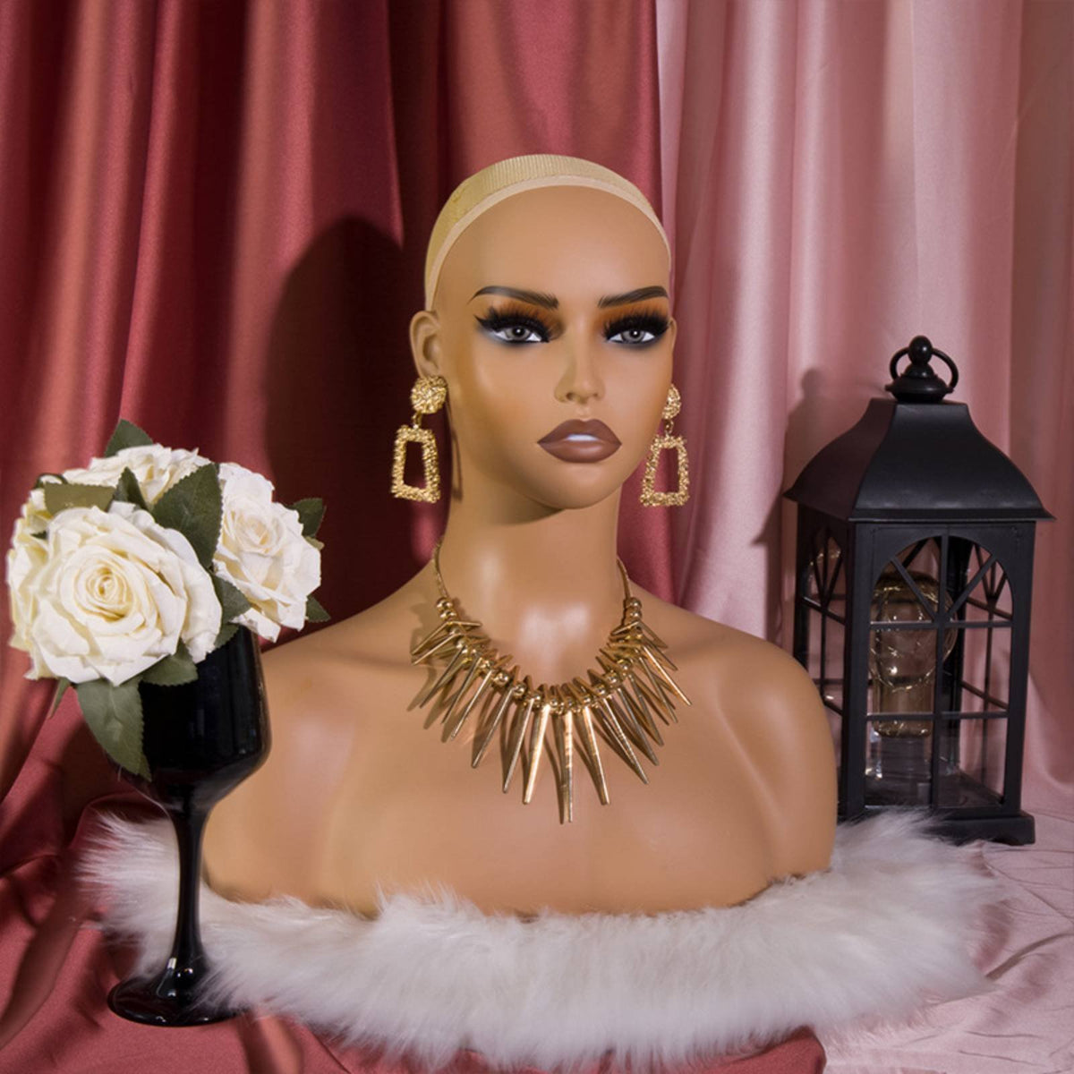 PVC Material Mannequin Head Bust Life-Like Display Head Bust Realistic Face Sturdy for Salon Stylists, Photo Shoots