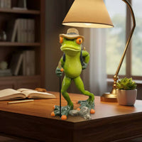 Climbing Frog Figurine Creative Design Resin Frog Statue House Decoration Handmade Craft for Hikers, Desk, Shelf