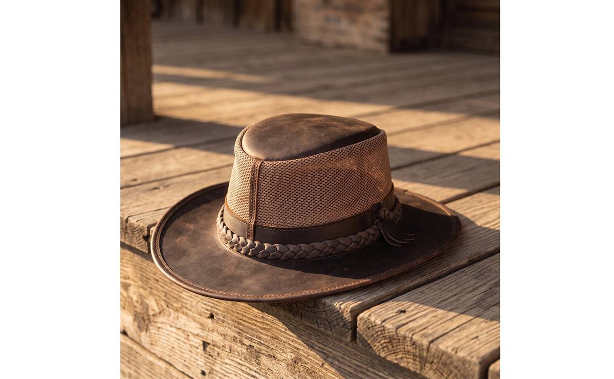 Rugged Leather Cowboy Hat Vintage Cowboy Hat with Chin Cord Windproof Headwear Long-Lasting for Horseback Riding, Festivals