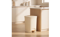 Step Trash Can Handsno-Touch Trash Can with Lid Pedal Bin Easy to Clean Wastebasket Modern for Bathroom, Bedroom