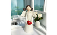 Thoughtful Gift Heart Holding Angel Figurine Hand-Painted Design Mother Daughter Angel Sculpture Home Decoration for Mothers, Daughters
