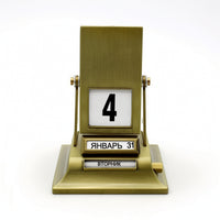Freestanding Rotary Perpetual Desk Calendar Reusable Desktop Perpetual Calendar Weighted Ornament Daily for Professionals