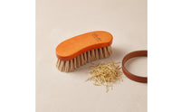 Horse Grooming Brush Stiff Bristles Long-Strand Horse Brush Wood-Look
