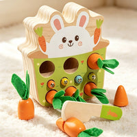 Hand-Eye Coordination Wooden Carrot Toy Set Early Learning Carrot Pulling Game Chew Safe Child-Centered Pull Toy Educational for Toddlers, Babies, Infants, Home