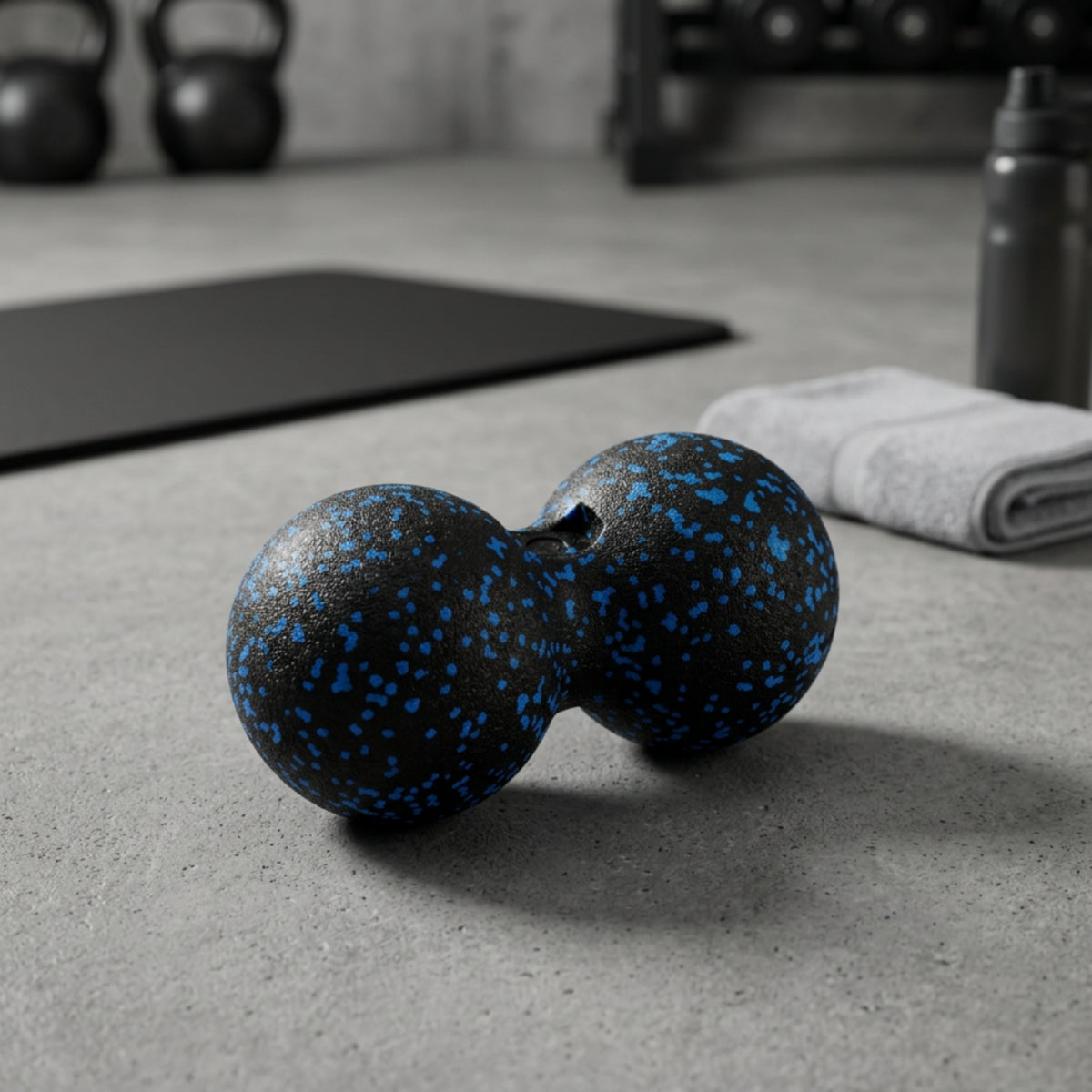 Deep Tissue Peanut Massage Ball Firm Double Massage Ball Long-Lasting Fascia Roller Lightweight for Home, Gym, Travel