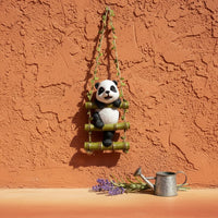 Long-Lasting Resin Climbing Creature Figurine Weather Resistant Creature Rope Ladder Decor Detailed Craftsmanship Wall Sculpture Creative Design for Garden, Outdoor, Balcony, Patio