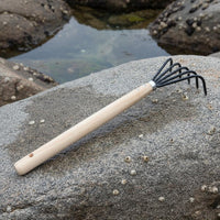 2 Pieces Metal Head Clam Rake Net Basket Beach Digging Rake Beachcombing Outdoor Tool Sturdy for Tidal Flat, Shoreline