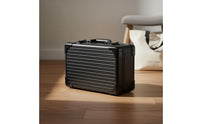 Lighted Makeup Case Large Capacity Makeup Case with Mirror Removable Dividers Portable Cosmetic Organizer for Salon