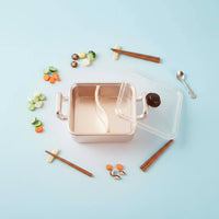 Realistic Design Miniature Hot Pot DIY Accessory Miniature Double Flavor Pot Exquisite Details Play Kitchenware 1/12 Scale for Collectors, Hobbyists, Miniature Scene, Photography Prop