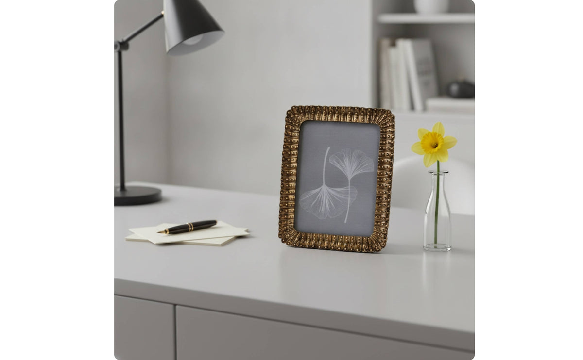 Resin Photo Frame Vintage-Style Resin Picture Frame Decorative for Desk, Shelf