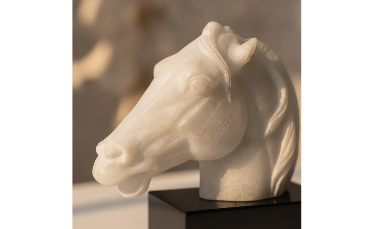 Horse Head Statue Imitation Jade Horse Head Sculpture Resin for Home Stylists, Art Collectors, Living Room, Entryway, TV Cabinet