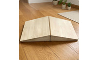 2 Pieces Slanted Slant Board with Split Center Angled Wooden Slant Board Slim-Line Calf Stretcher Premium for Athletes, Yogis, Home Gym, Rehabilitation, Mind-Body Discipline Studio
