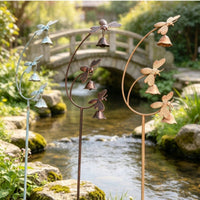 hummingbirds Stake with Bells Outdoor Metal Garden Stake with Bells Antique-Style hummingbirds Garden Decor for Homeowners, Flower Beds, Cottage Gardens
