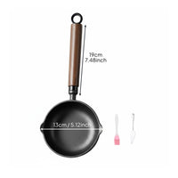 Hot Oil Pouring Pan No Coating Cast Iron Oil Pot Long Wooden Handle Single Egg Frying Pan