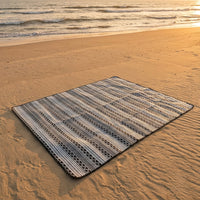 Picnic Blanket and Camping Mat for Family Outings, Waterproof Thickened Oxford Cloth Material, Machine Washable Beach Blanket, Portable Beach Mat
