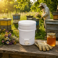 Heavy-Duty Thickened Wall Plastic Honey Pail with Spigot Food-Grade Honey Pail with Gate Valve Sealing Lid Beekeeping Bottling Pail Convenient Carry Handle for Beekeepers, Hobbyists, Apiary, Farm