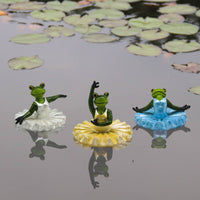 Waterproof Floating Frog Figurine Weather-Resistant Floating Frog Statue Hand-Painted for Fountain