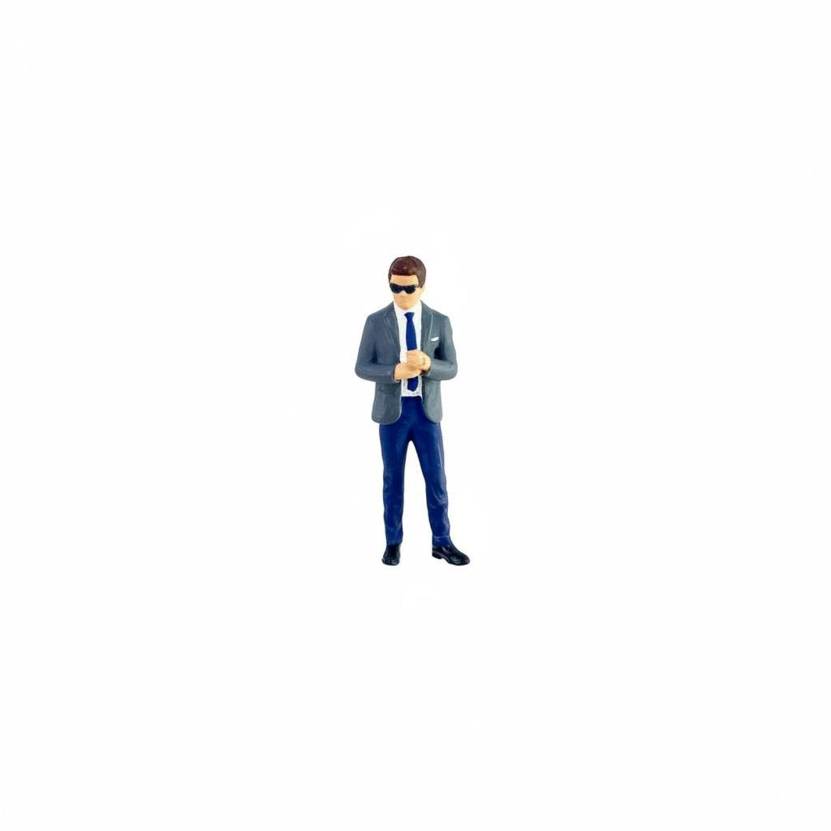 1:64 Scale People Figure Realistic Features Miniature Man in Suit Hand Painted Miniature Model High Intricacy Resin People