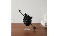 Resin Material Heart Pierced by Arrow Romantic Design Arrow Heart Sculpture Gift Idea House Decoration Modern Aesthetic for Desk, Shelf, Living Room